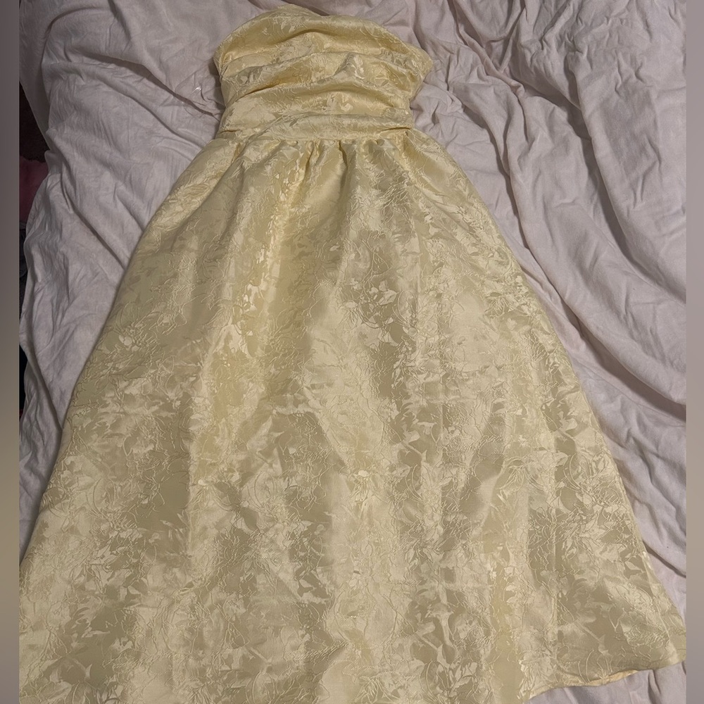 Chic Strapless Yellow Dress - Picture 2 of 3